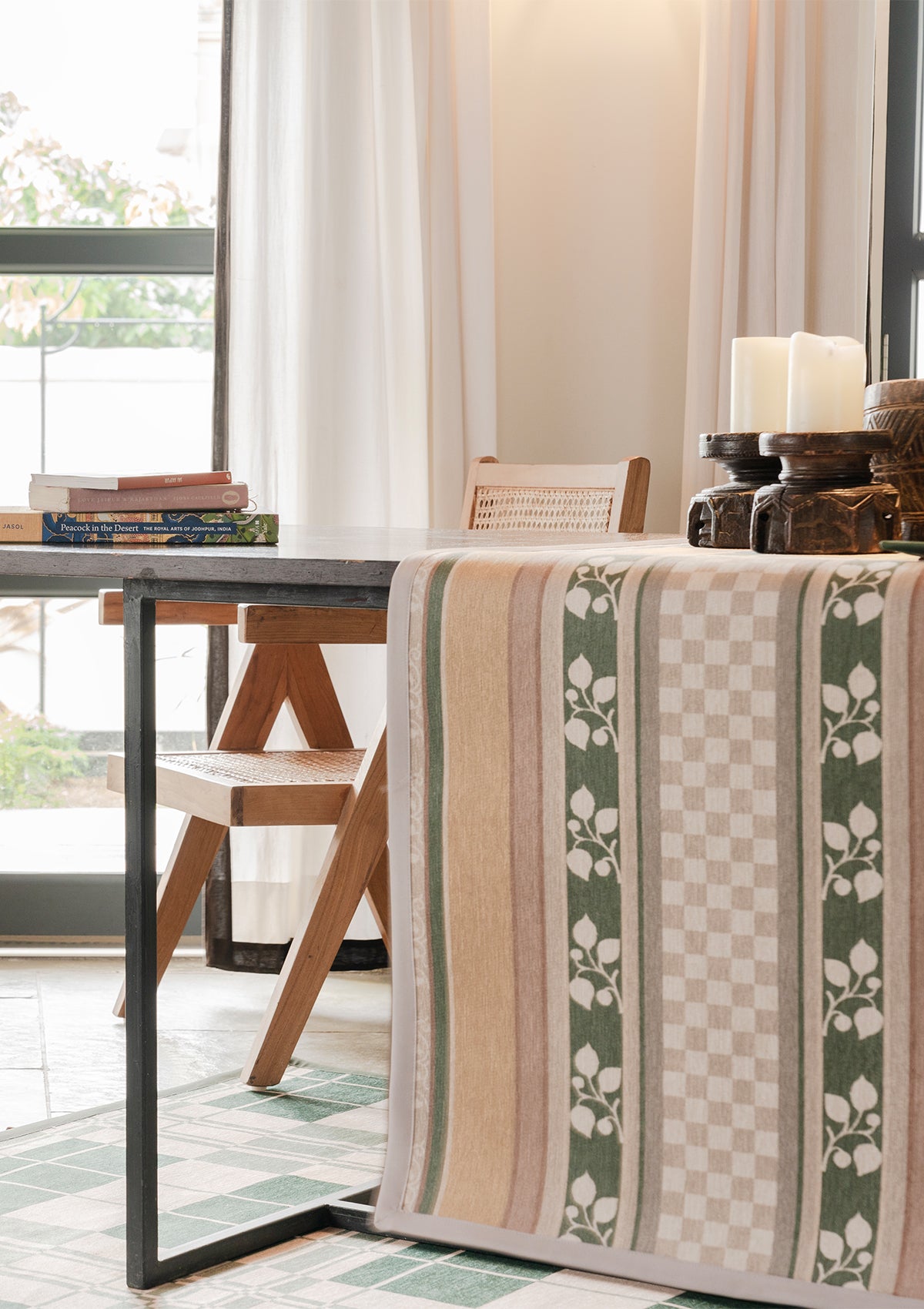 Ornate Overlap – Fall