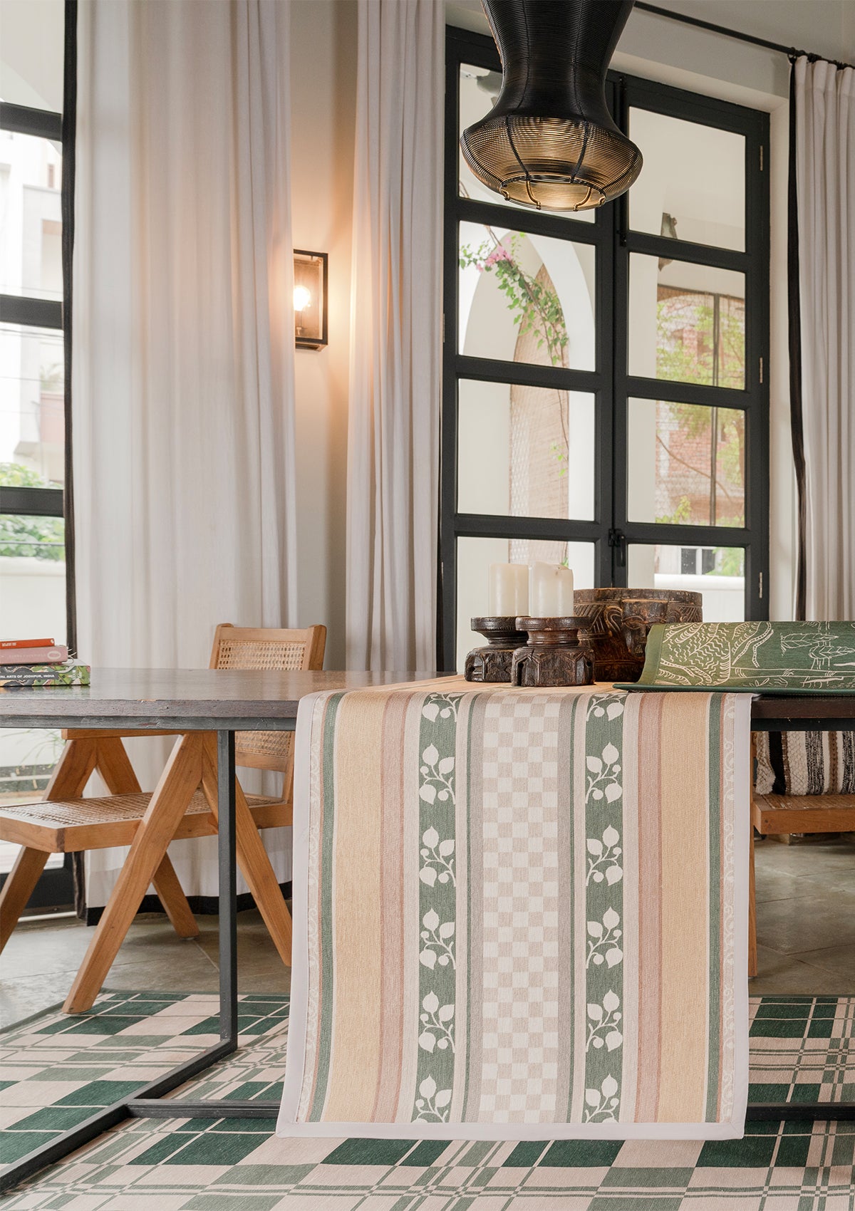 Ornate Overlap – Fall